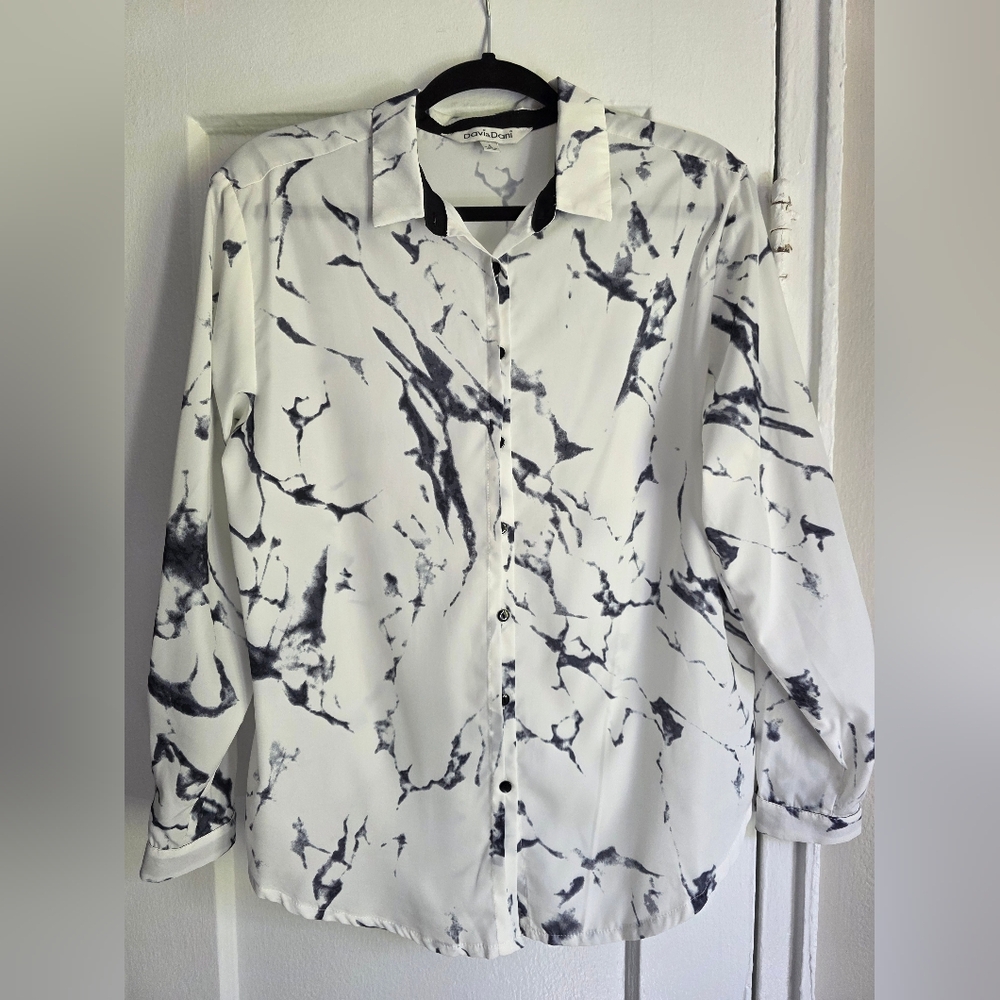 DAVI & DANI Black and White Marble Shirt